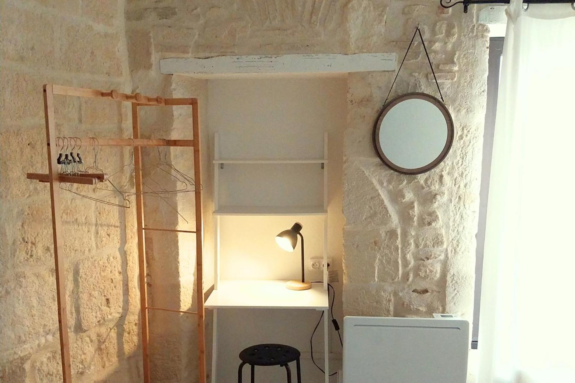 Immeuble 3 Apparts Centre Historique St Gilles Maisoncarreeconciergerie Saint-Gilles  Exterior photo